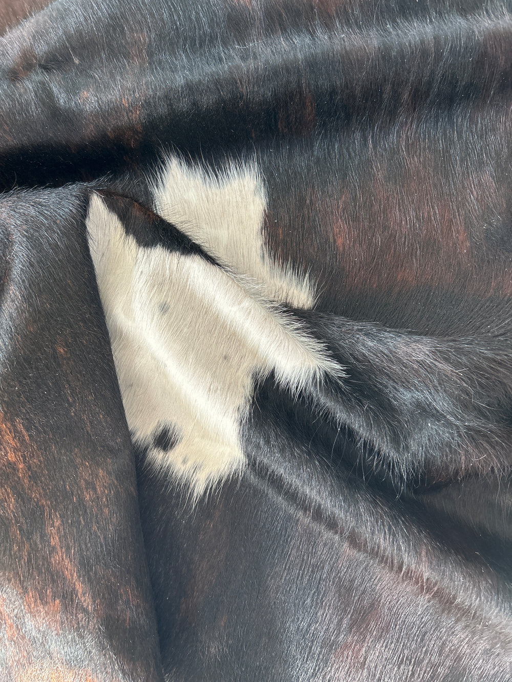 Cowhide Rug Premium DM402 207cm x 179m - cowhiderugslondon.co.uk