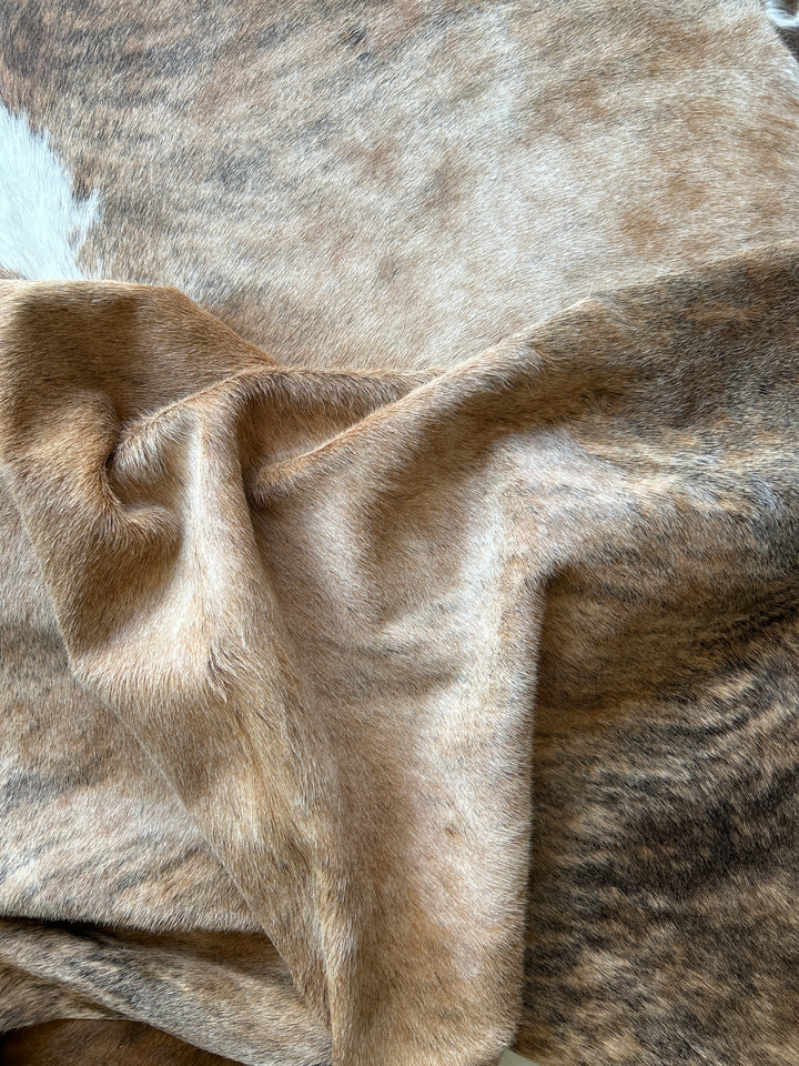 Premium Cowhide Rug 468     216cm x 195cm - cowhiderugslondon.co.uk