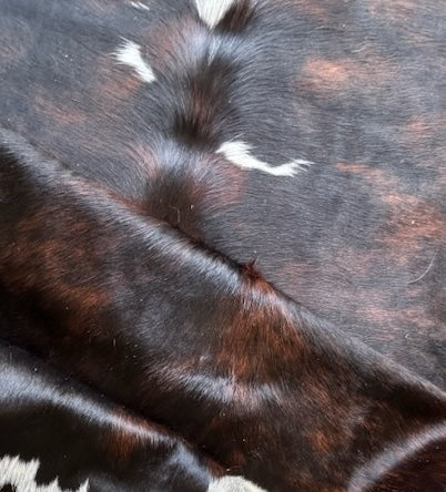 Premium Cowhide Rug 2819 220cm x 178cm - cowhiderugslondon.co.uk