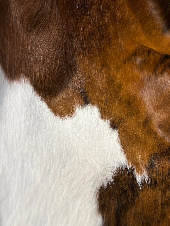 Cowhide Rug Premium DM434    198cm x 175m