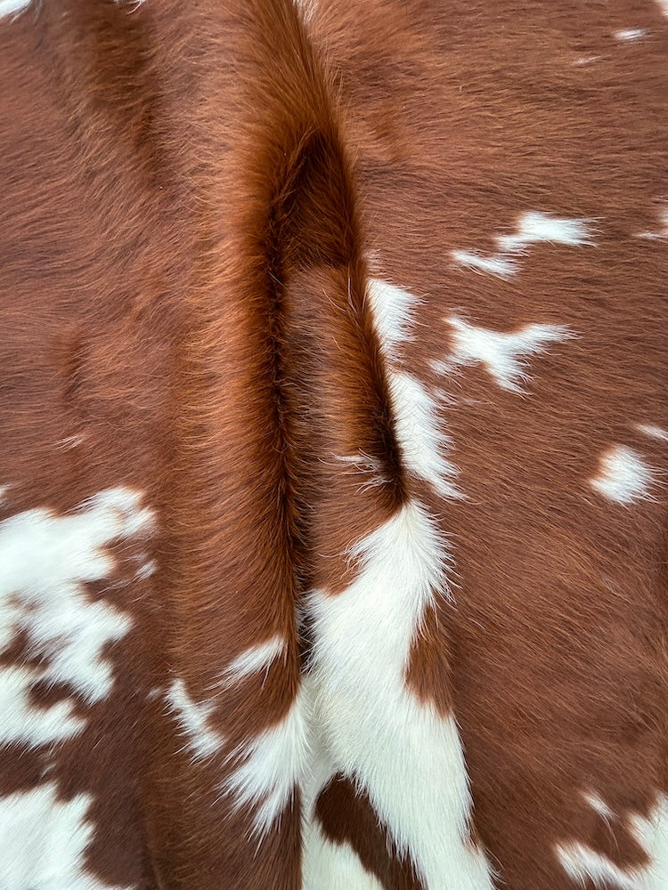 Small Cowhide Rug 224 1.76m x 1.46m (69" x 57")