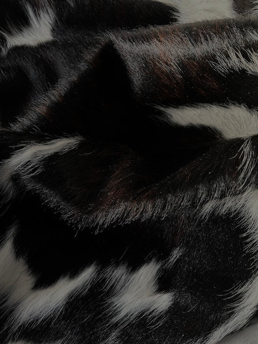 Premium Cowhide Rug DL540     232cm x 190cm - cowhiderugslondon.co.uk