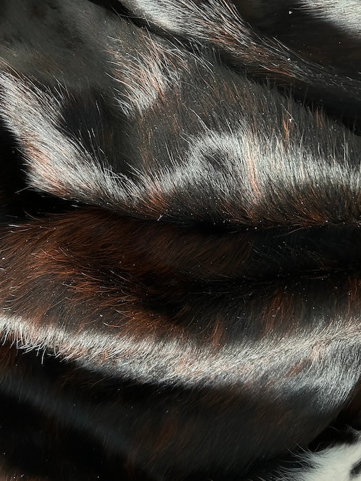 Premium Cowhide Rug DL506       235cm x 200cm - cowhiderugslondon.co.uk